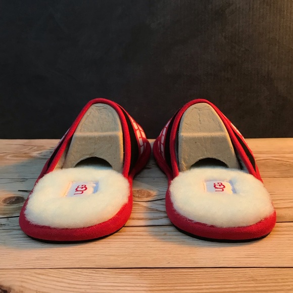 Ugg Scuff Graphic Brand Slipper - Picture 4 of 16